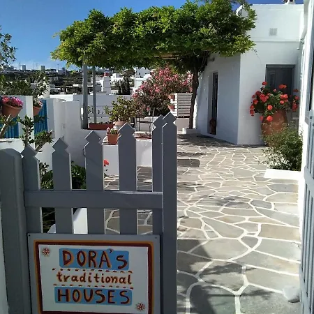 Dora's Traditional Houses